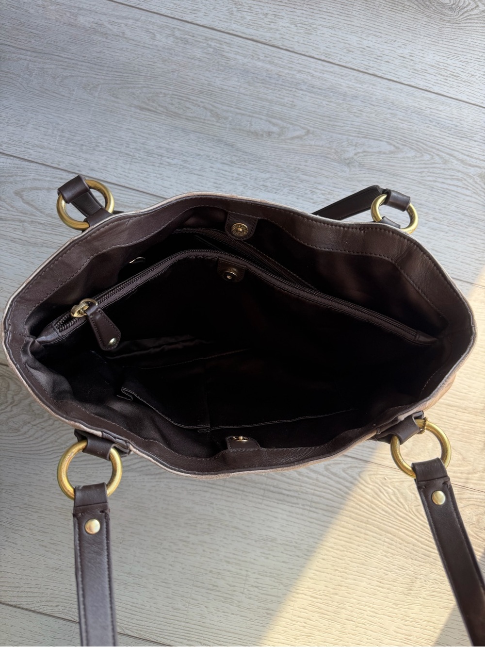Coach Khaki and Brown Signature Shoulder Bag - Picture 7 of 8